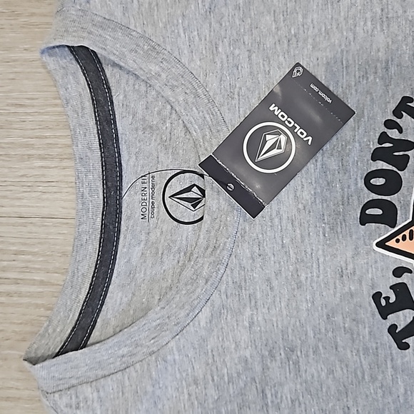 Volcom Men's s Medium Volcom Stone Shirt Brand New with Tags - Picture 3 of 5